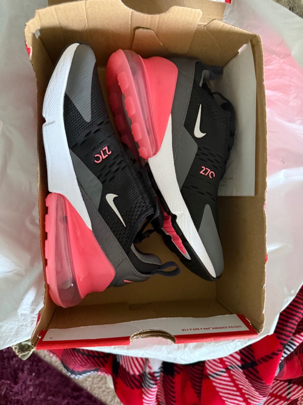 Brand New Nike Air Max 270 Sneakers 7.5W/6Y Black and Pink